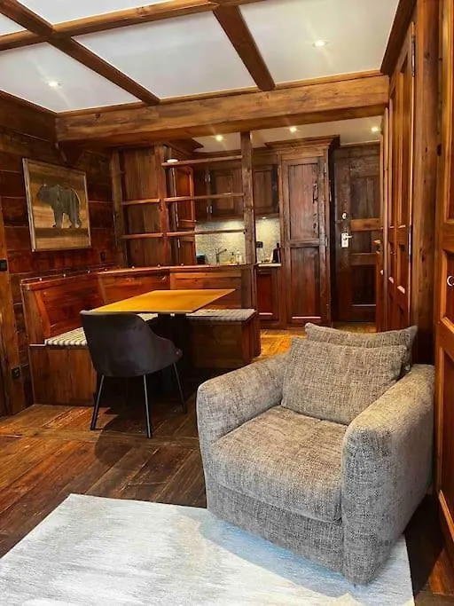 Chamonix Centre, « Lucille »,Balcon, Vue Imprenable Et Parking Apartment 0*,