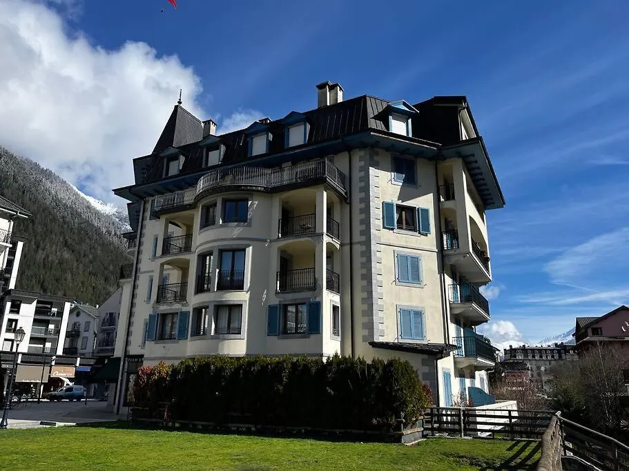 Chamonix Centre, « Lucille »,Balcon, Vue Imprenable Et Parking Apartment 0*,  France